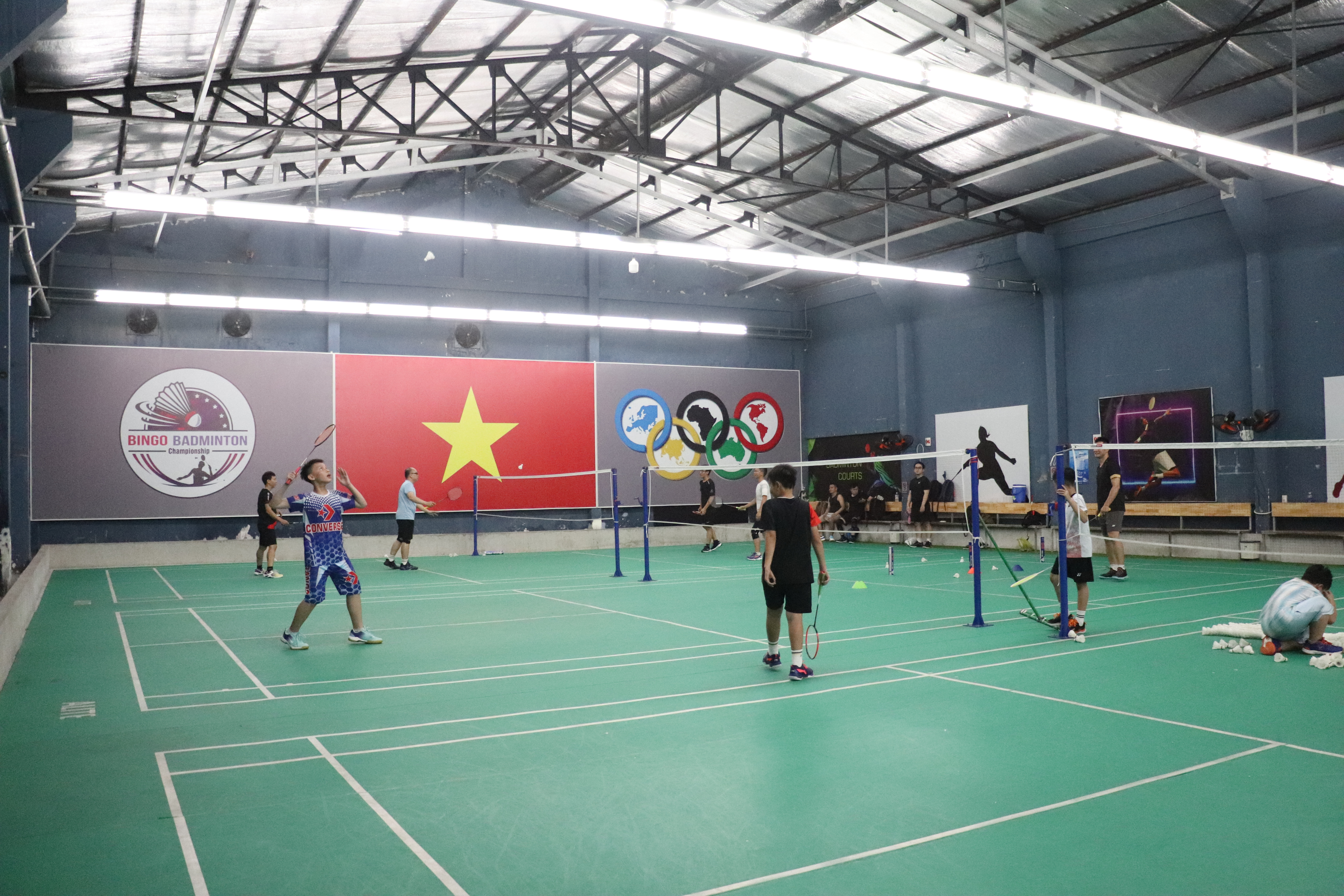 thuê sân cầu lông Bình Tân